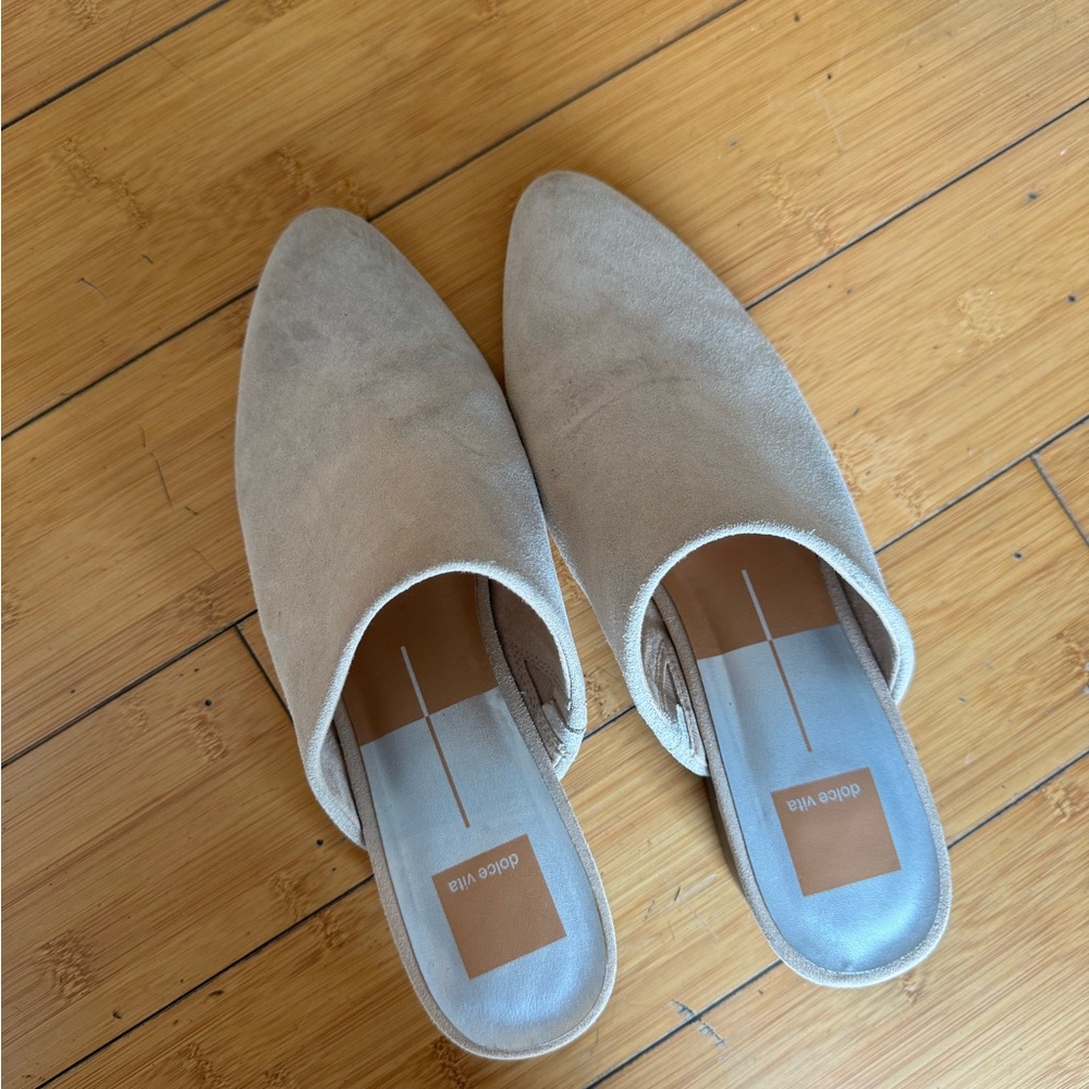 Dolce Vita Women's Beige Suede Mules